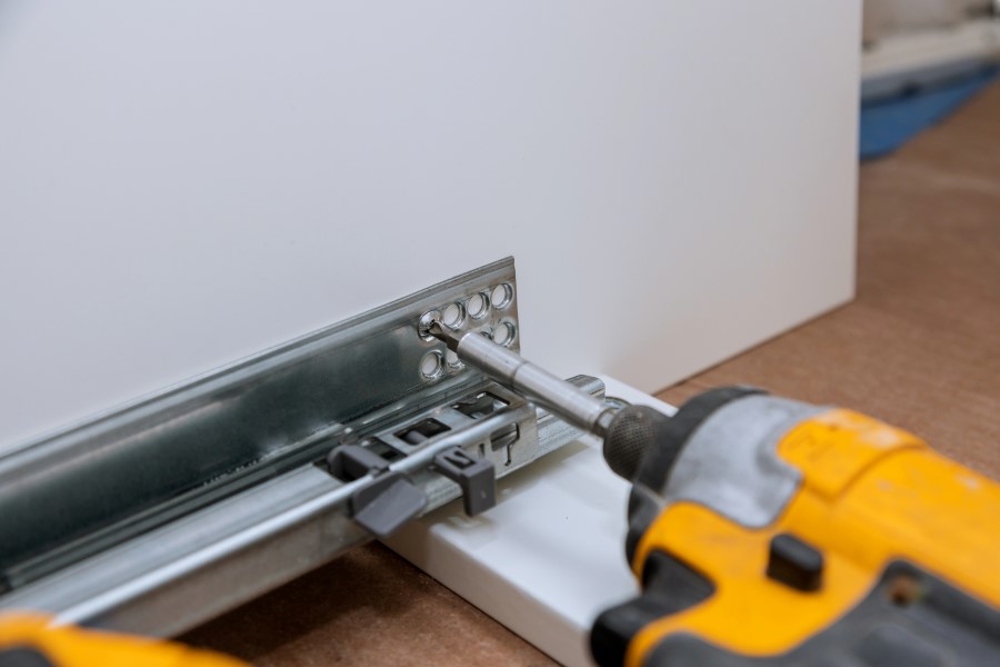 handyman-Depositphotos_279802028_XL